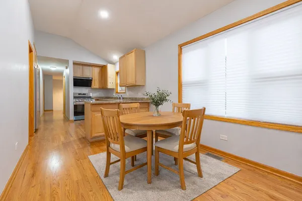 $2,998 | 3548 South Artesian Avenue, Chicago, IL 60632