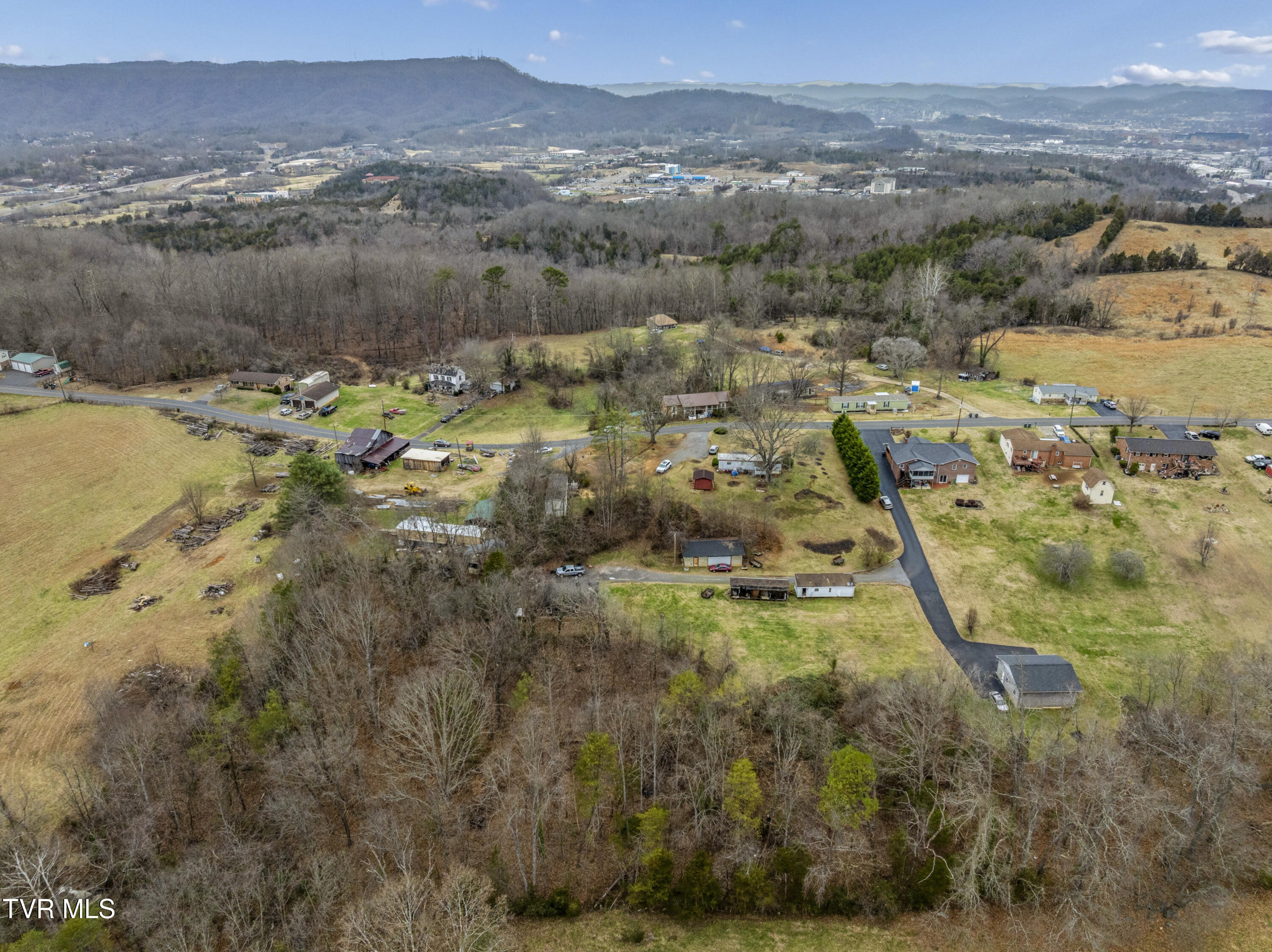277 Ridgeway Road Kingsport, TN 37664 - Photo 26 of 36 Ridgeway-Aerials-9