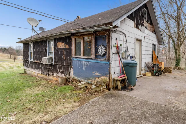 $172,000 | 277 Ridgeway Road, Kingsport, TN 37664