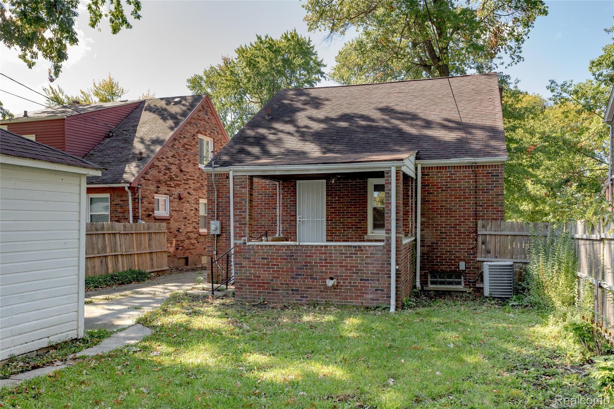 5928 Yorkshire Road Detroit, MI 48224 - Photo 31 of 31 5928Yorkshire-153.jpg