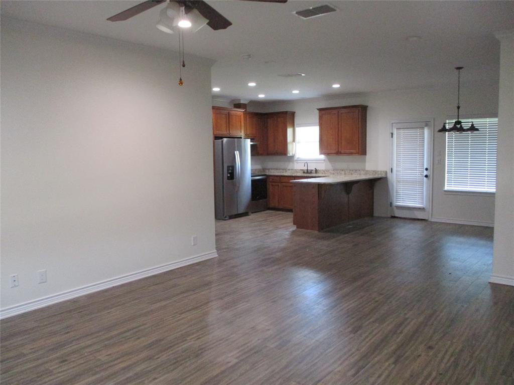 148 Mill Street Emory, TX 75440 - Photo 9 of 28
