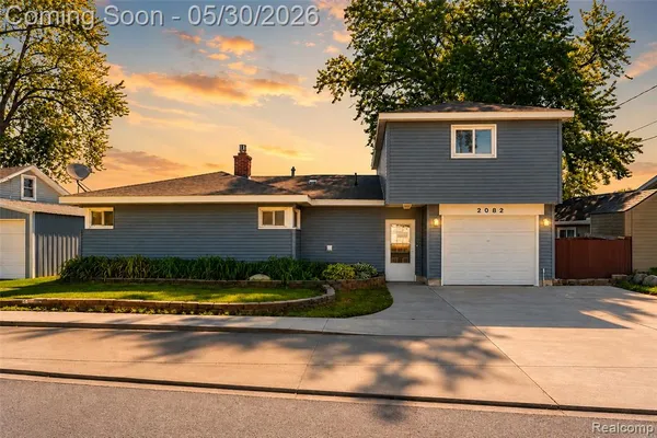 $375,000 | 2082 Kingston Street, White Lake, MI 48386