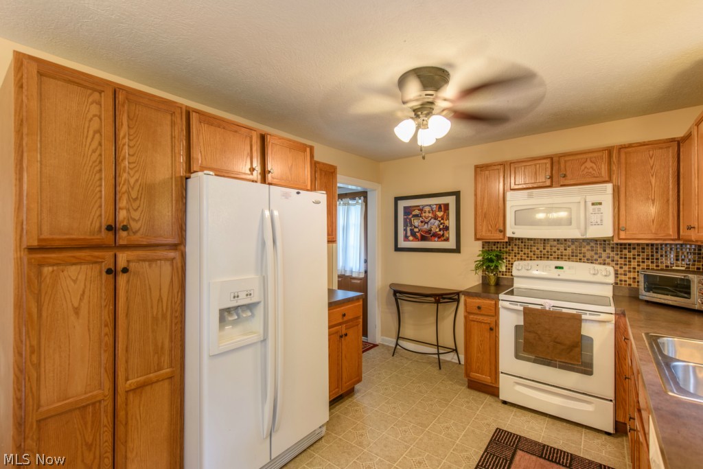 4628 7th Street Northwest Canton, OH 44708 - Photo 7 of 24