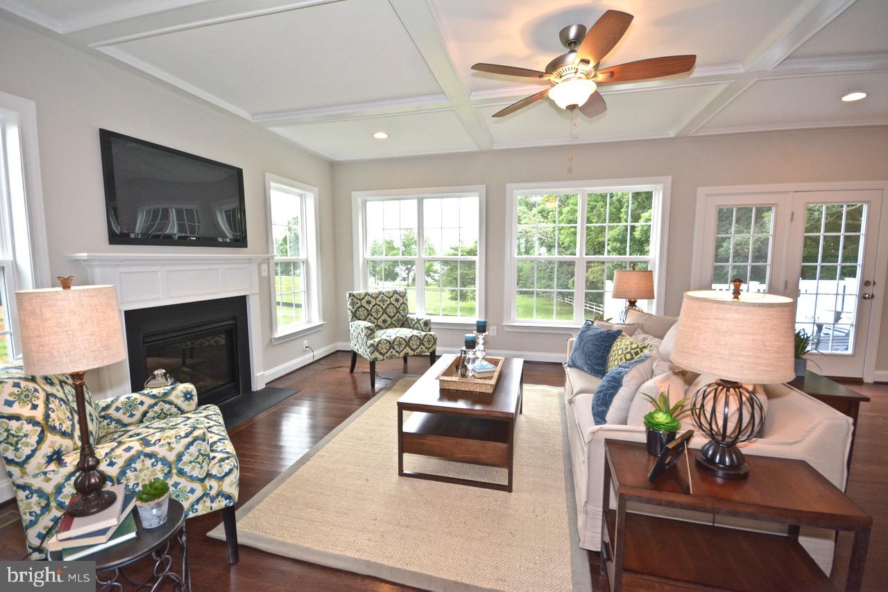 8026 Washington Road Alexandria, VA 22308 - Photo 5 of 7 Gallery Image 5