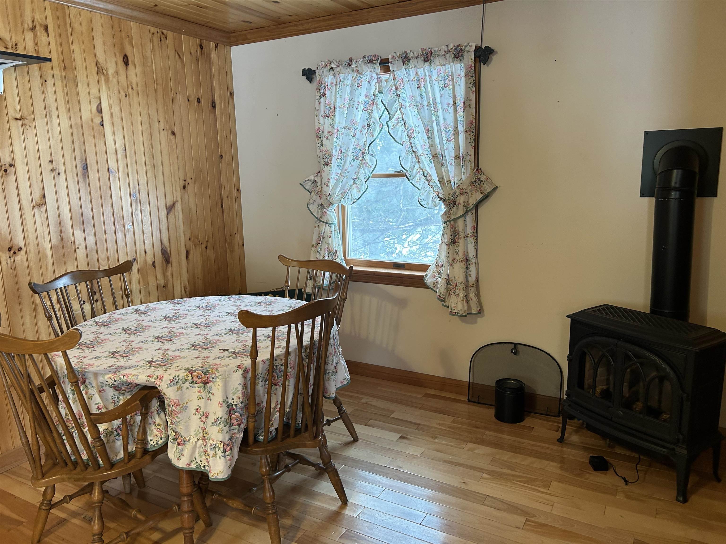 150 Highway 129 Alburgh, VT 05440 - Photo 6 of 25