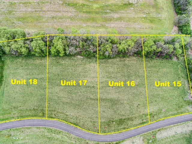 $640,000 | 4700 Nantucket Drive, Unit 15, Jackson, MI 49201