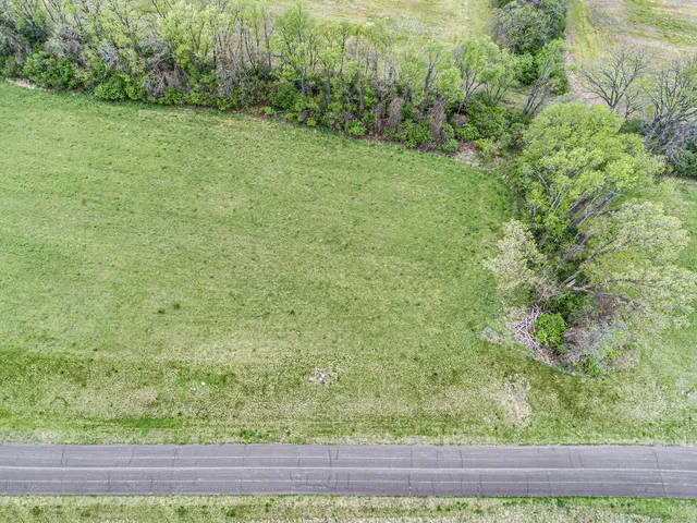 $640,000 | 4700 Nantucket Drive, Unit 15, Jackson, MI 49201