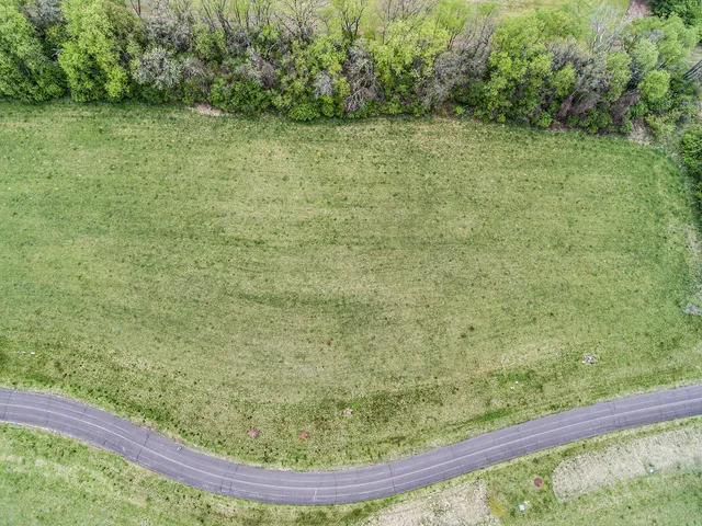 $640,000 | 4700 Nantucket Drive, Unit 15, Jackson, MI 49201