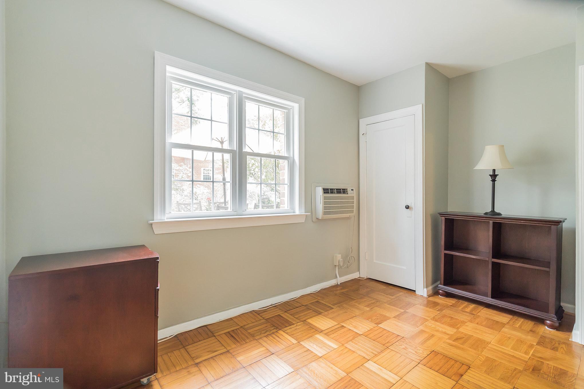 3210 Gunston Road Alexandria, VA 22302 - Photo 20 of 30 Bedroom
