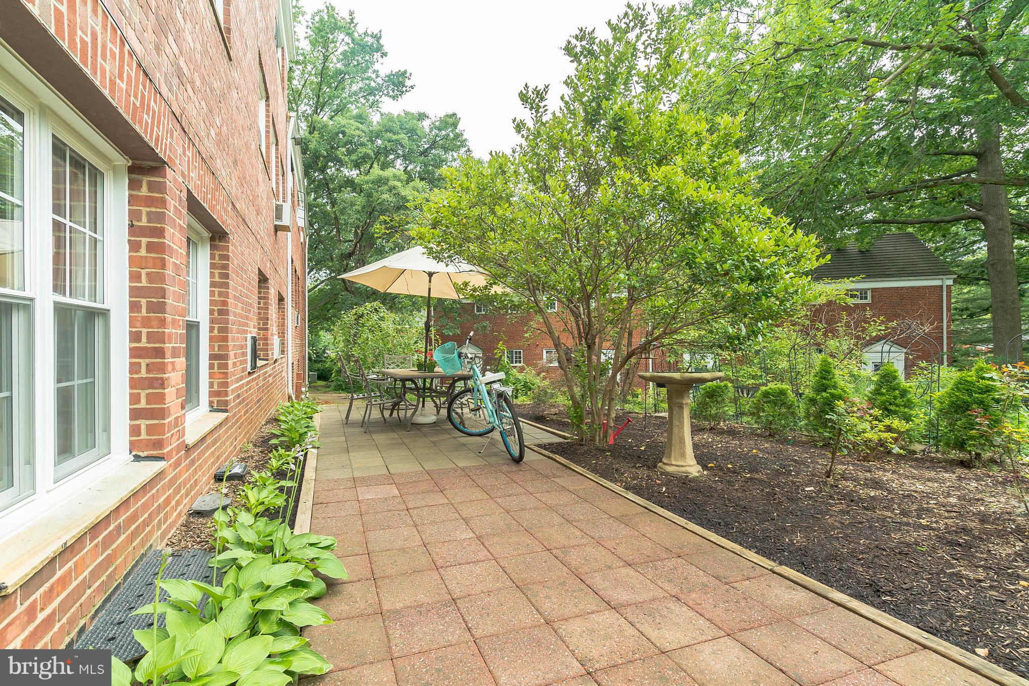 3210 Gunston Road Alexandria, VA 22302 - Photo 28 of 30 Exterior (Rear)