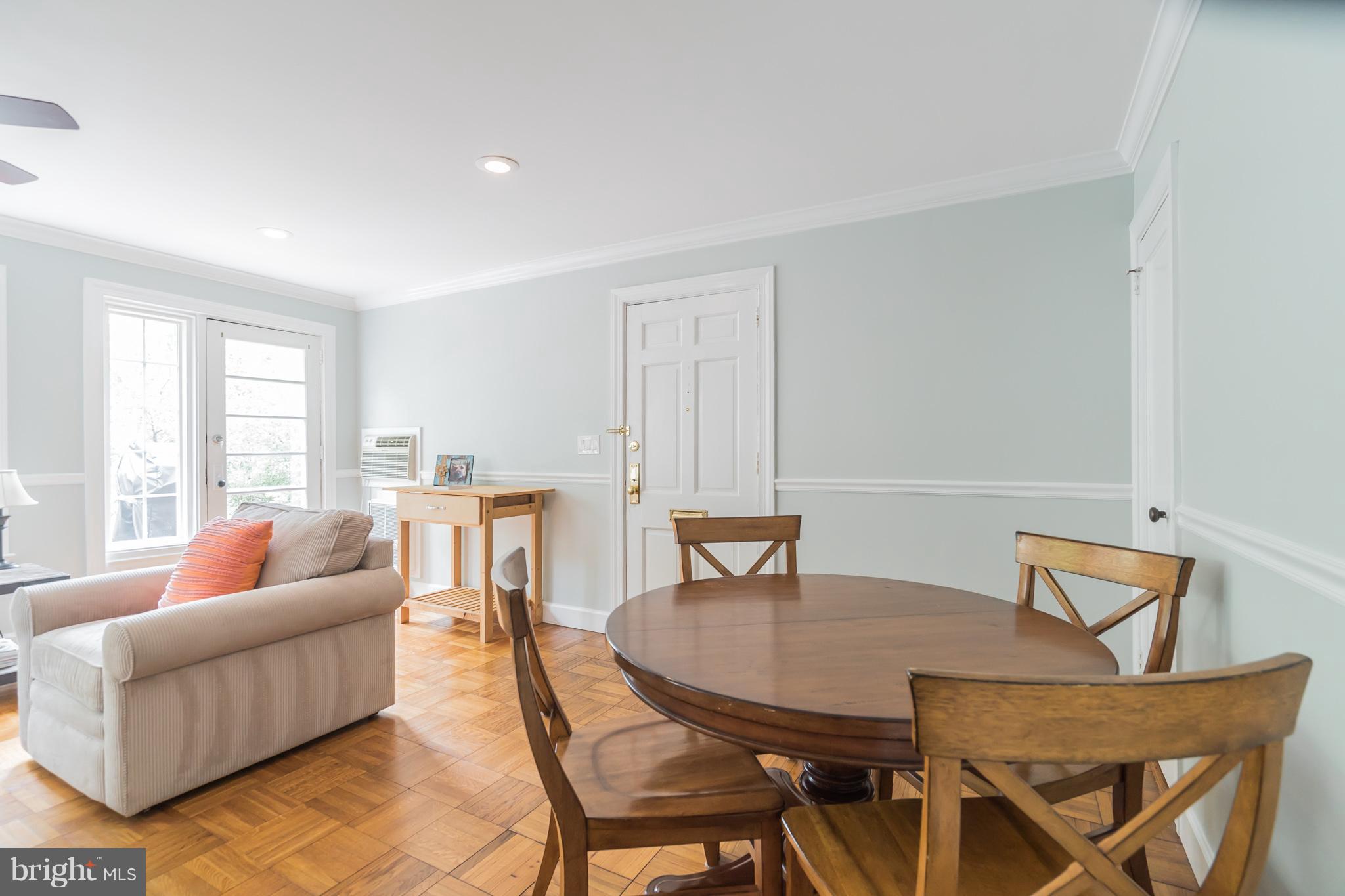 3210 Gunston Road Alexandria, VA 22302 - Photo 7 of 30 Dining Room