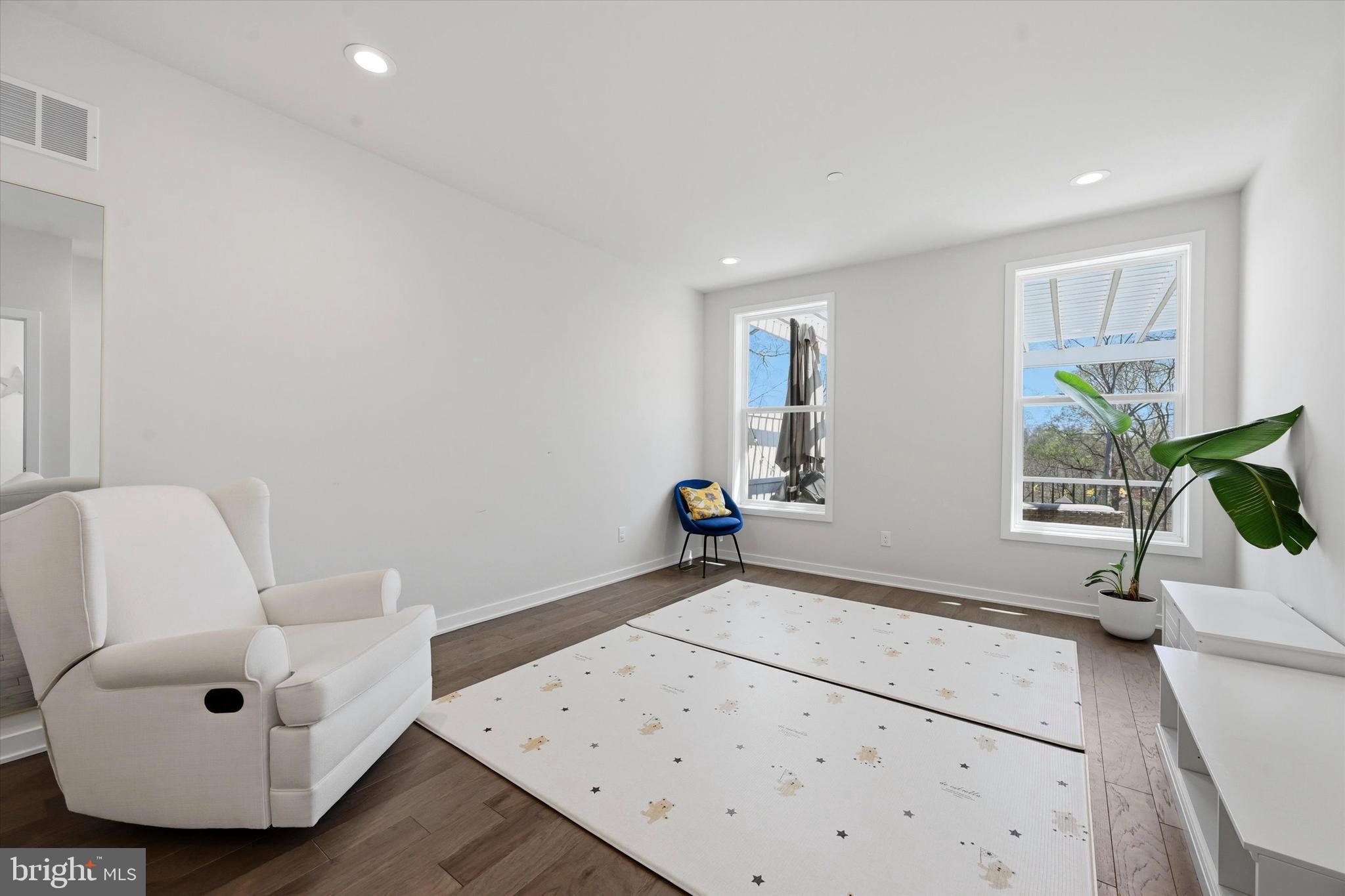 746 Switchman Road Media, PA 19063 - Photo 18 of 52 1st floor main bedroom