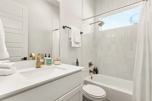 $3,995 | 12600 Purple Prairie Lane, Buda, TX 78610