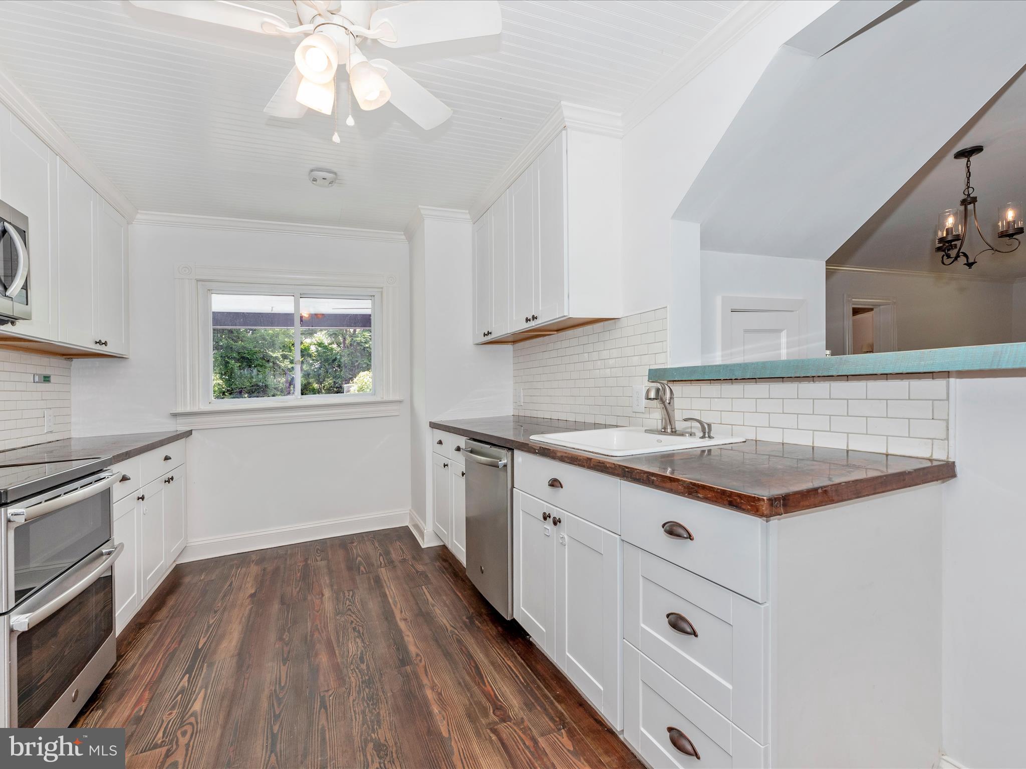 22121 Dickerson Road Dickerson, MD 20842 - Photo 19 of 62 P8A_4115