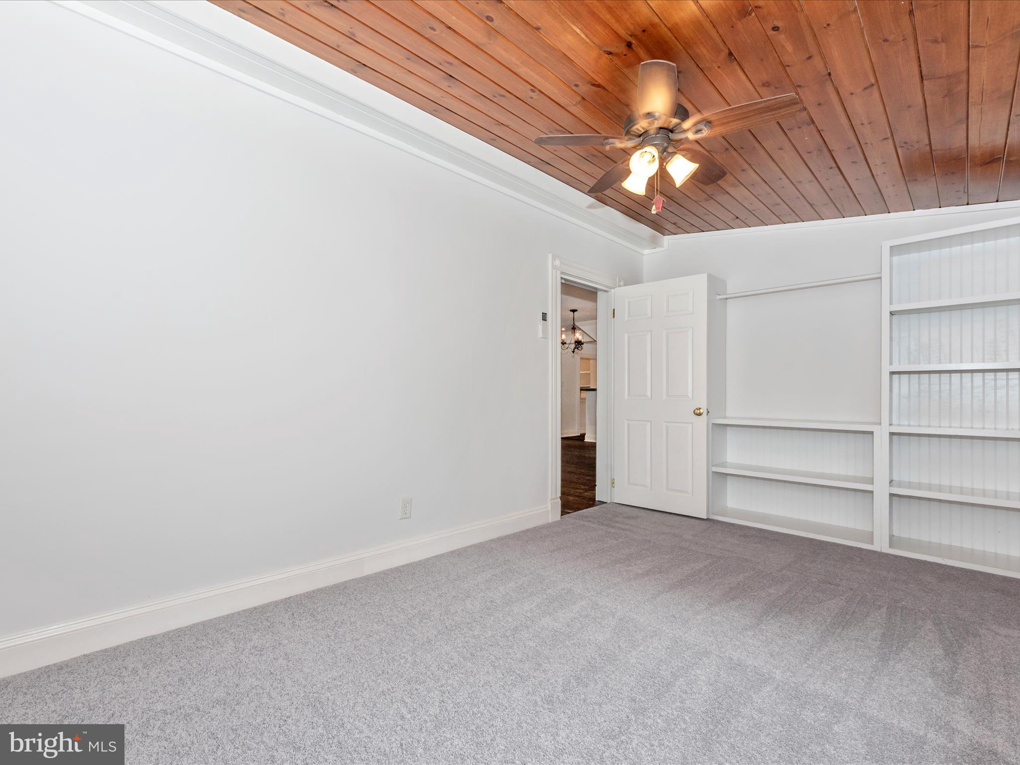 22121 Dickerson Road Dickerson, MD 20842 - Photo 30 of 62 P8A_4159