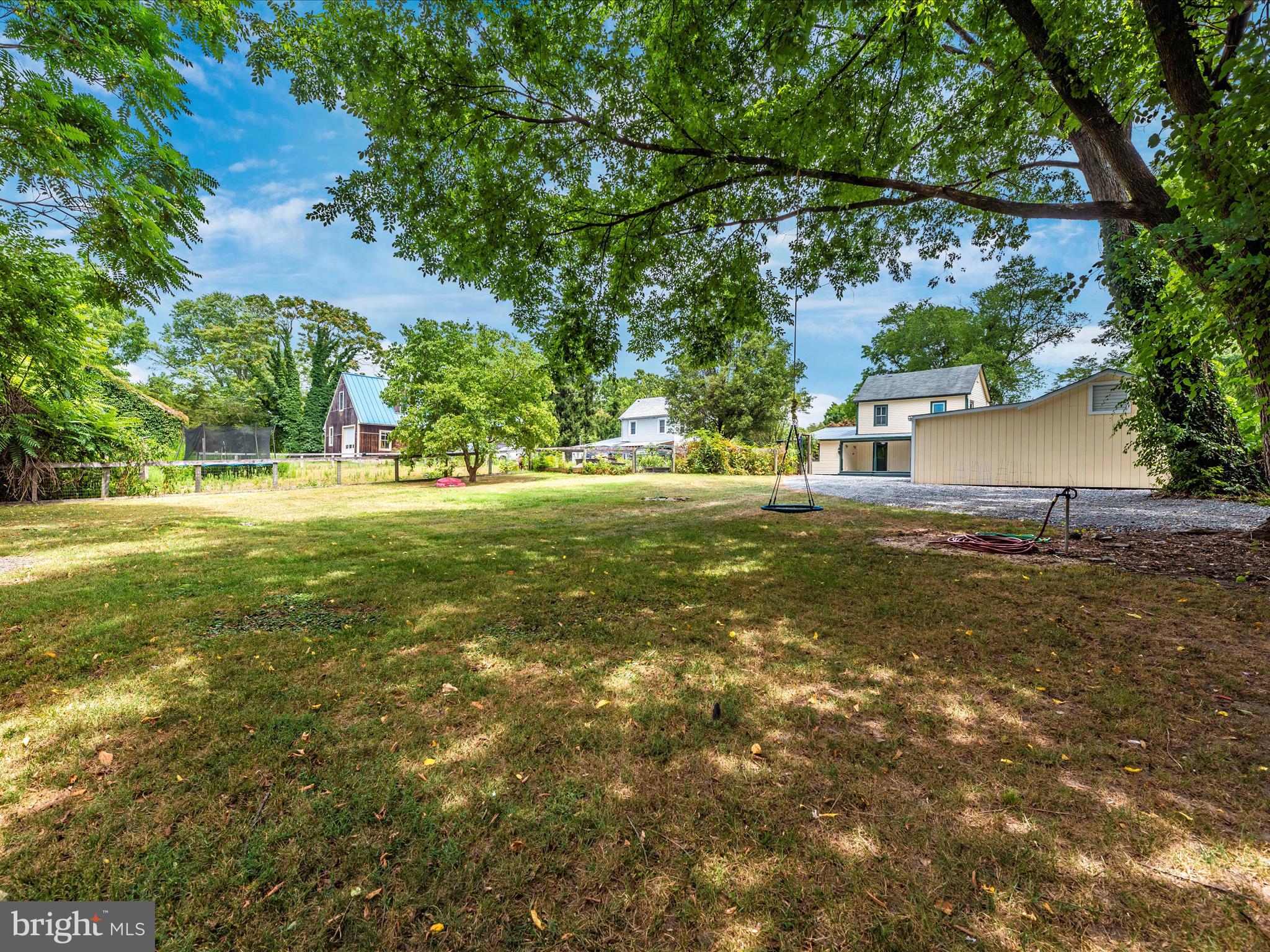 22121 Dickerson Road Dickerson, MD 20842 - Photo 5 of 62 P8A_4023