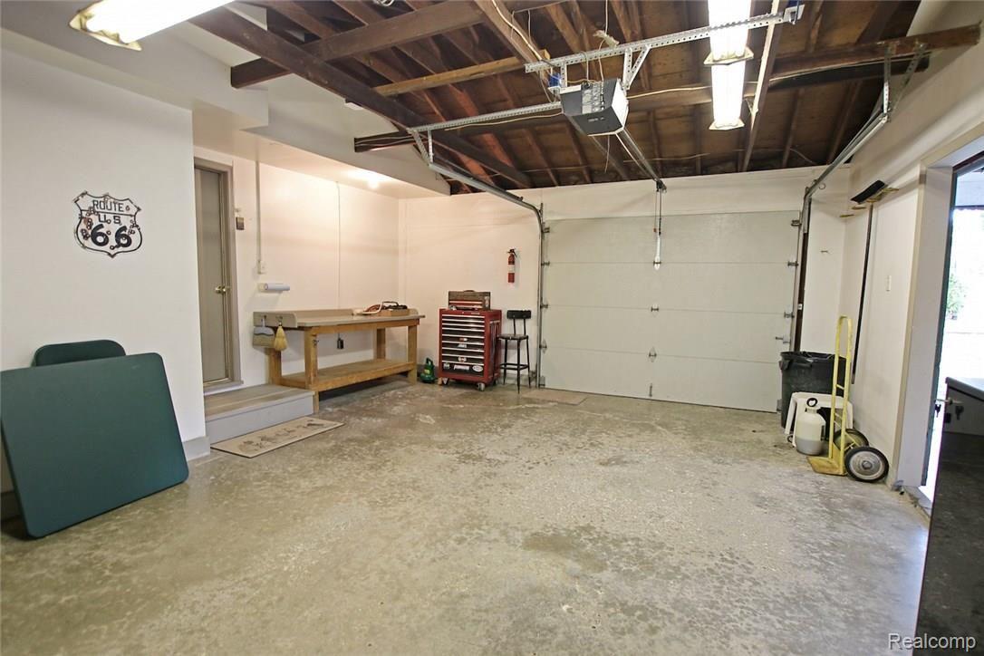 3900 Allen Road Ortonville, MI 48462 - Photo 54 of 55 54) Garage.jpg