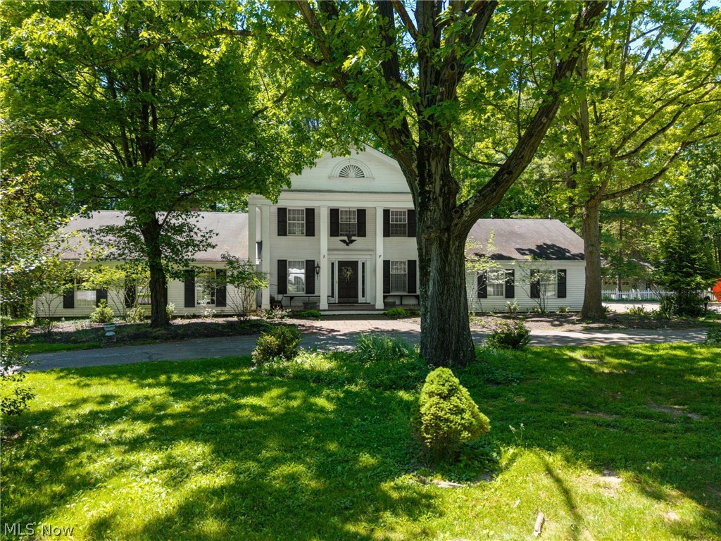 10124 Barr Road Brecksville, OH 44141 - Photo 4 of 46