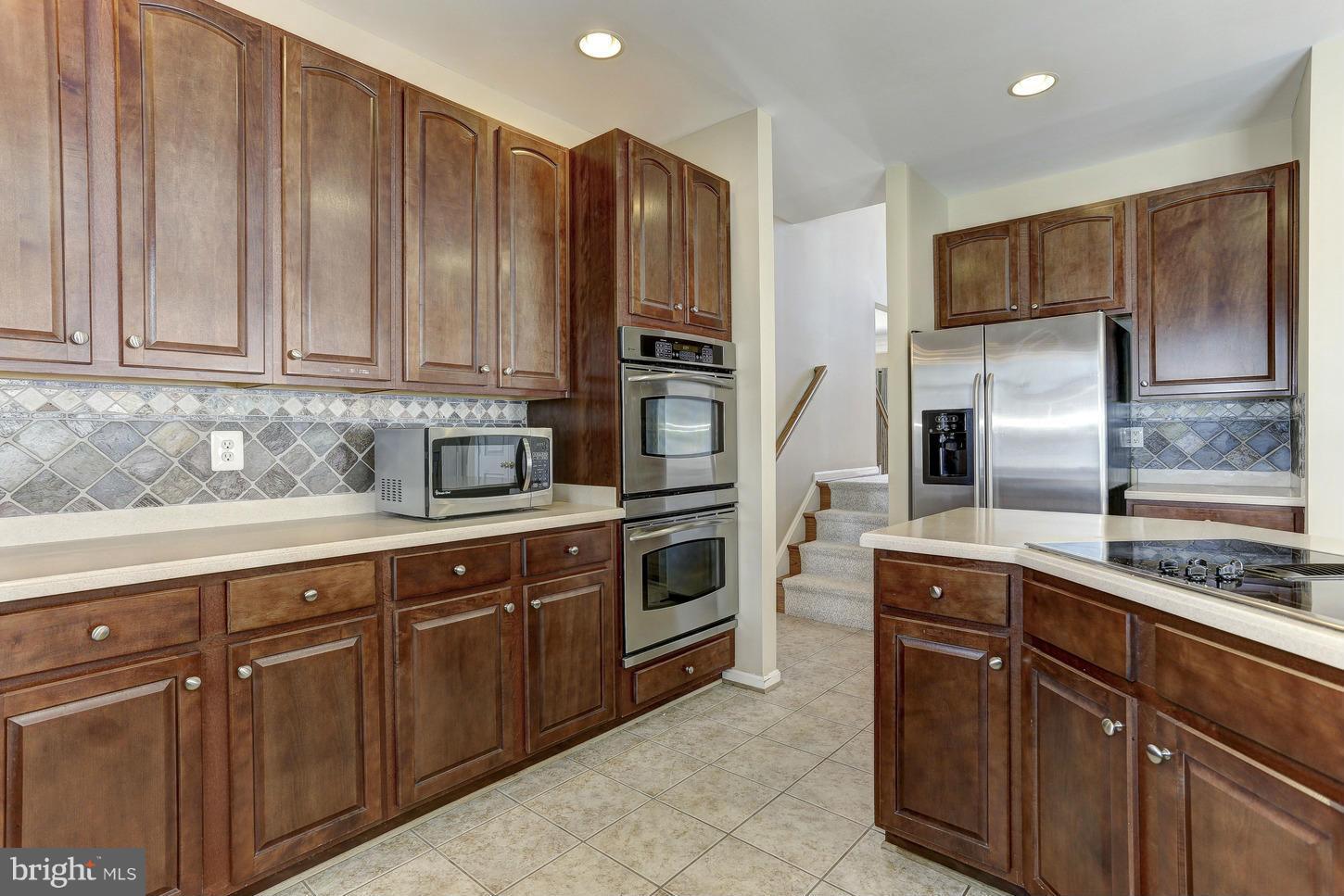8082 High Castle Road Ellicott City, MD 21043 - Photo 8 of 30 Gourmet Kitchen