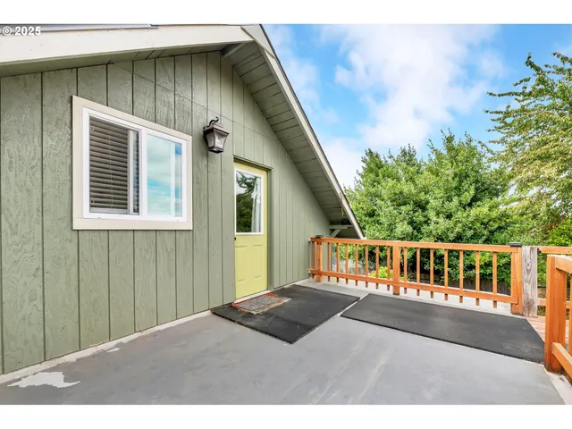 $445,000 | 193 Santa Clara Avenue, Eugene, OR 97404