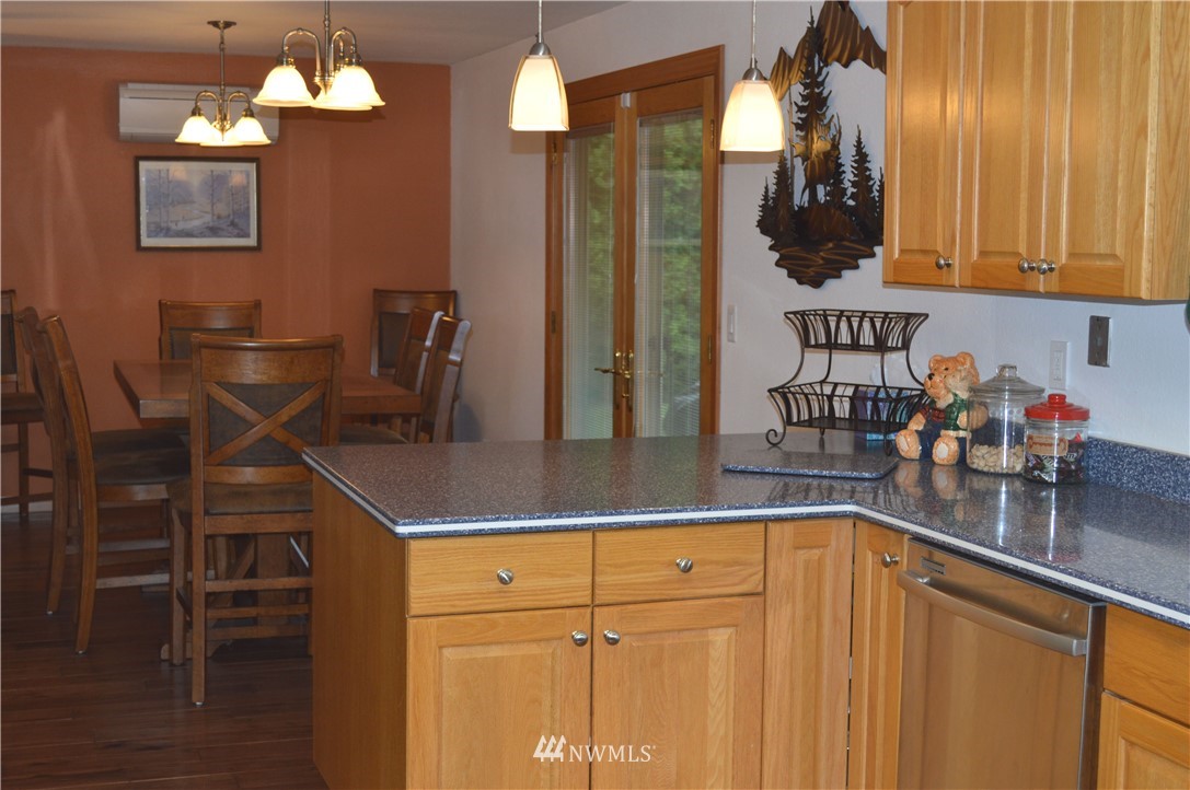 6941 Zangle Road Northeast Olympia, WA 98506 - Photo 8 of 25 Gallery Image 8