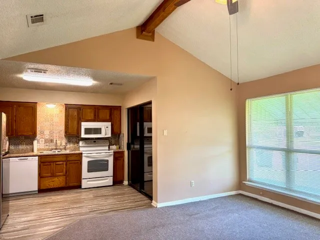 $950 | 49 Westwood Village Drive, Unit TH49, Trinity, TX 75862