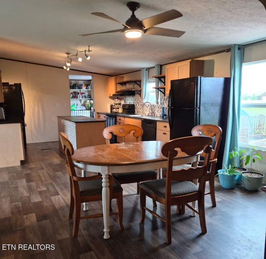 5138 Sevierville Road Maryville, TN 37804 - Photo 7 of 18 Screenshot_20260706_183653_Messages