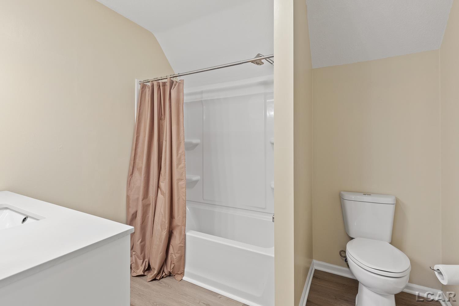 3126 Cobblestone Ridge Tecumseh, MI 49286 - Photo 26 of 57 50192145-9a213f25-737e-48be-bb4c-56055af01e67.JPG