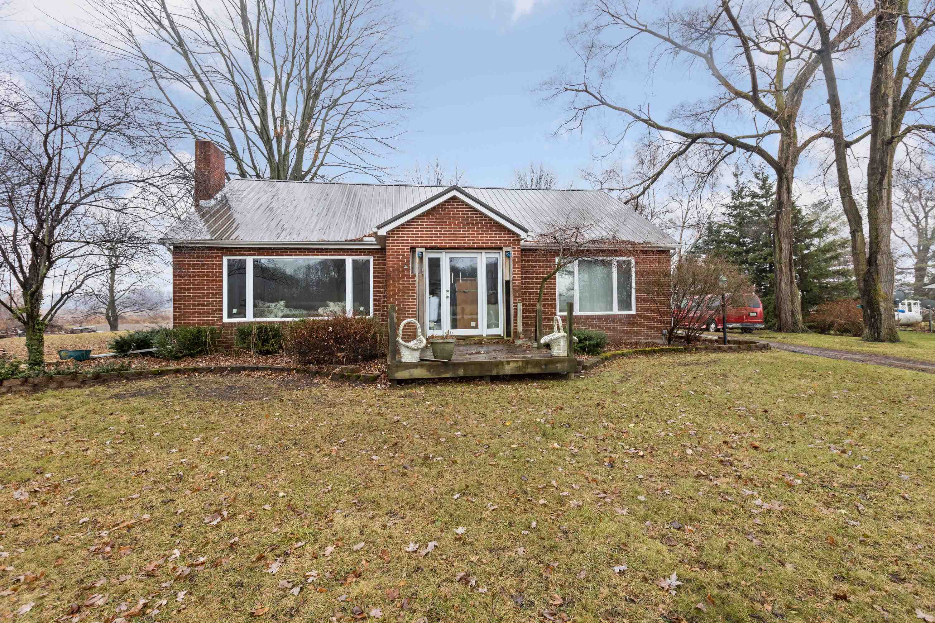 212 East Shearer Road Hope, MI 48628 - Photo 1 of 29