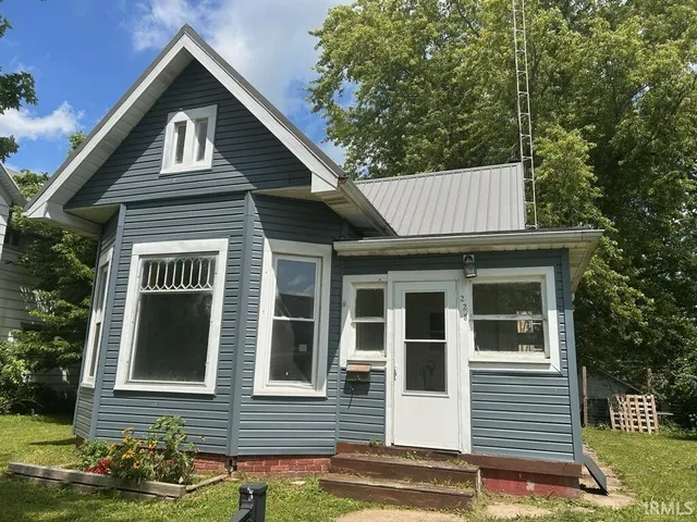 $188,000 | 228 Simmons Street, Cambridge City, IN 47327