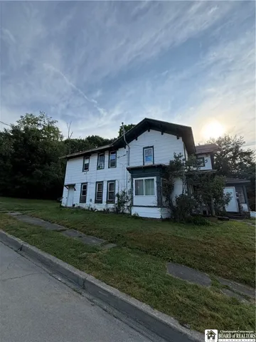 $90,000 | 503 East 5th Street, Jamestown, NY 14701