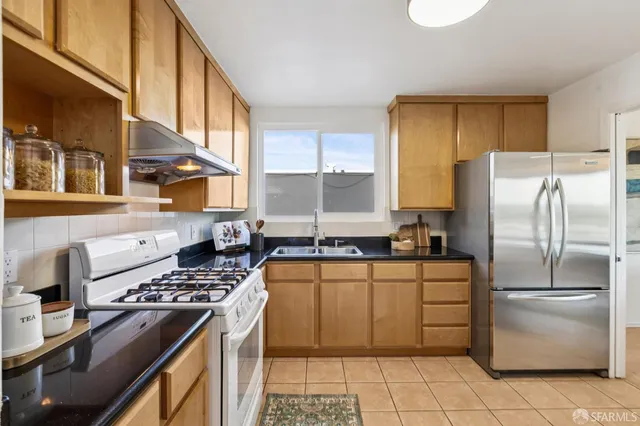 $1,290,000 | 364 Baltimore Way, San Francisco, CA 94112