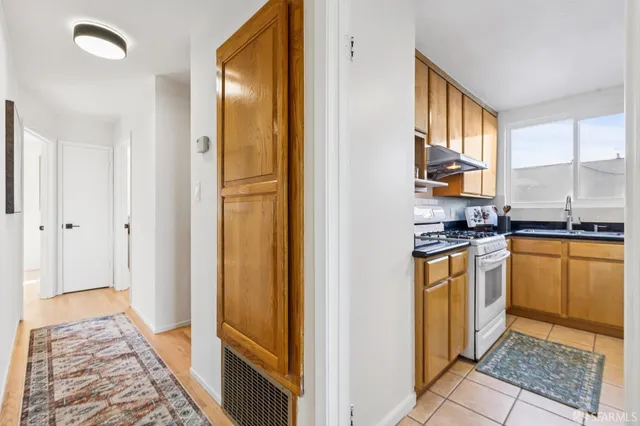 $1,290,000 | 364 Baltimore Way, San Francisco, CA 94112