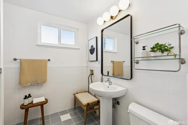 $1,290,000 | 364 Baltimore Way, San Francisco, CA 94112