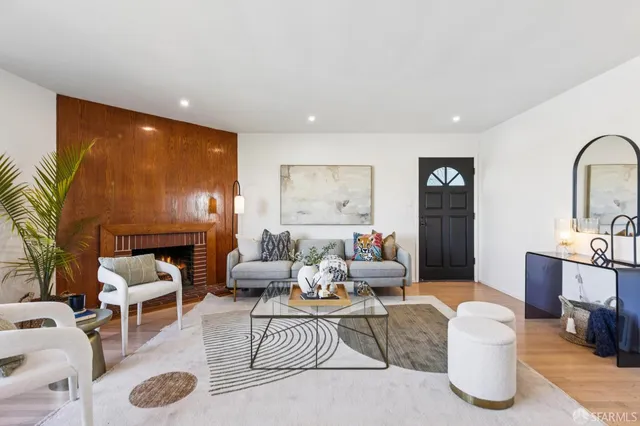 $1,290,000 | 364 Baltimore Way, San Francisco, CA 94112