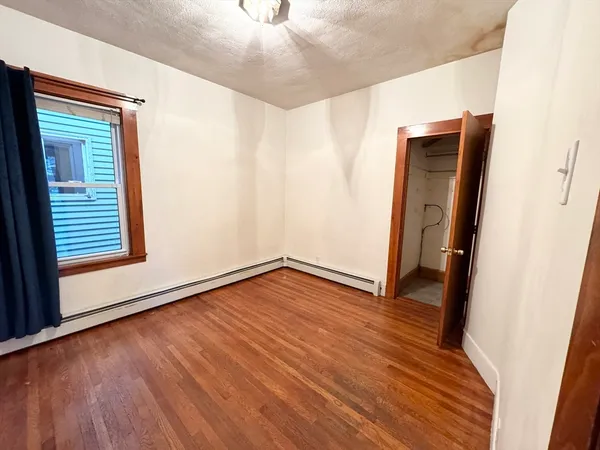 $3,700 | 28 Willow Street, Unit 2, Cambridge, MA 02141