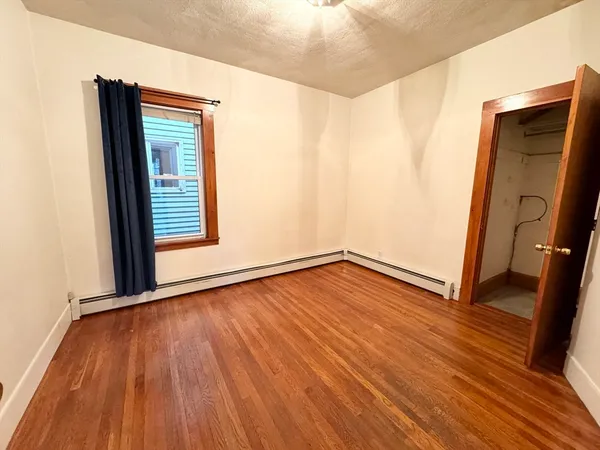 $3,700 | 28 Willow Street, Unit 2, Cambridge, MA 02141