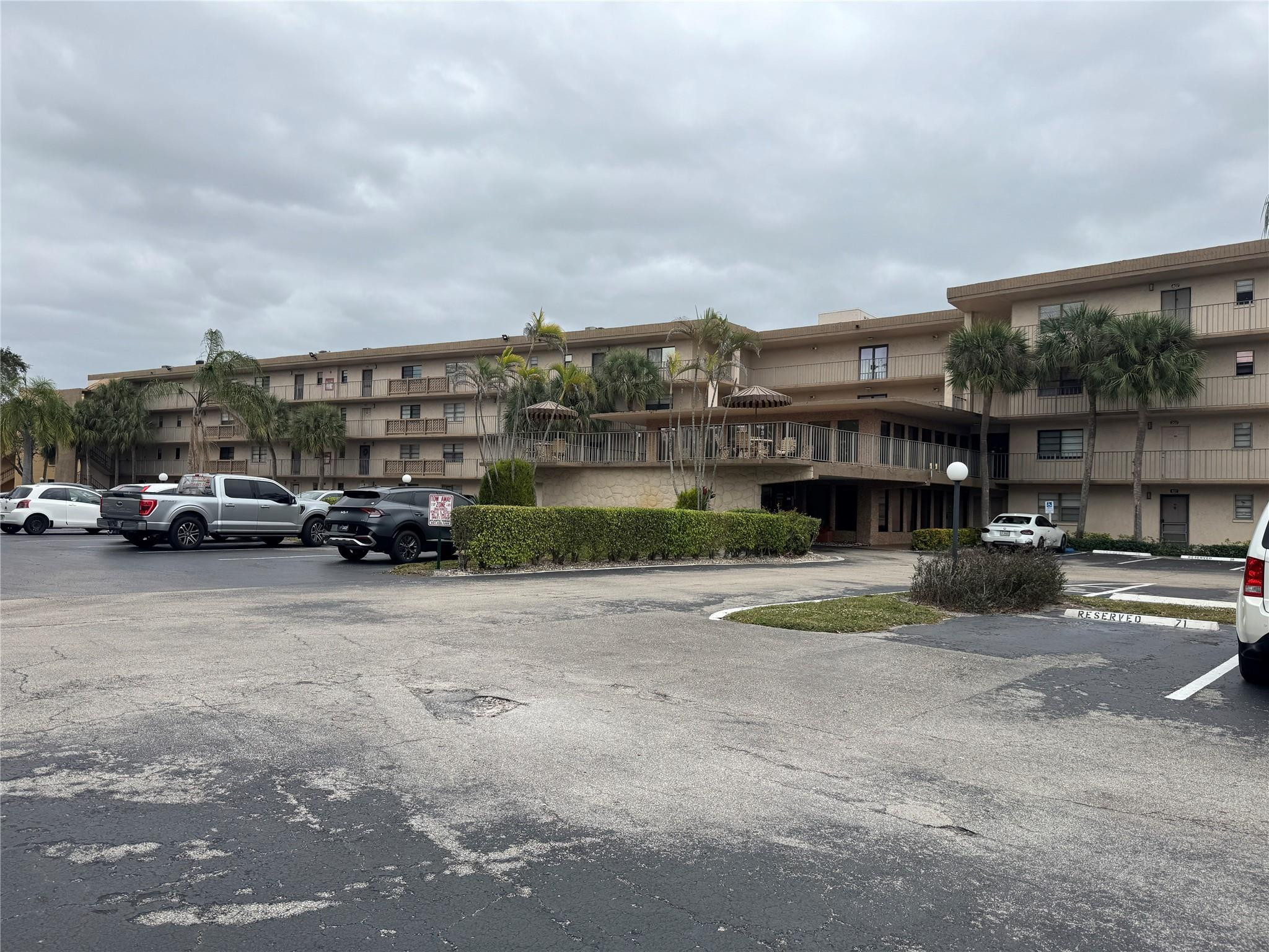 9300 Southwest 8th Street, Unit 215 Boca Raton, FL 33428 - Photo 2 of 43 Photo 2