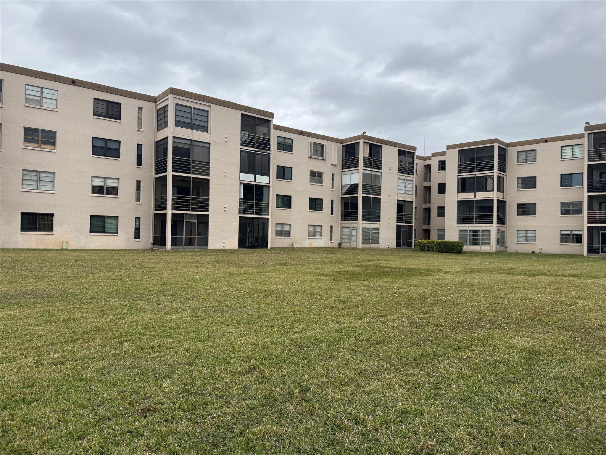 9300 Southwest 8th Street, Unit 215 Boca Raton, FL 33428 - Photo 4 of 43 Photo 4