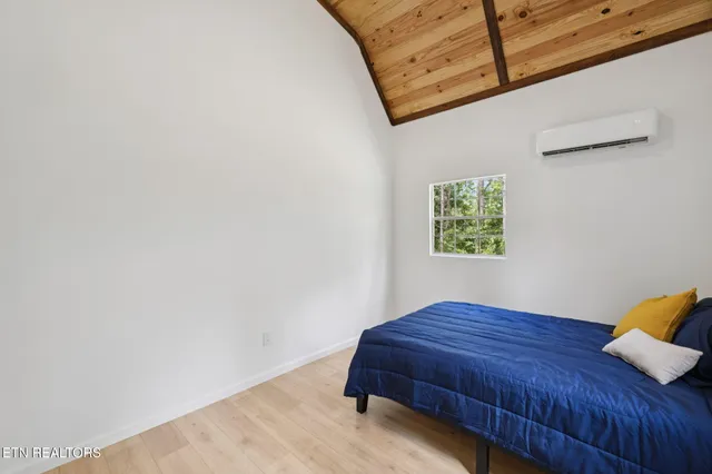 $499,900 | 138 Belle Ridge, Robbins, TN 37852