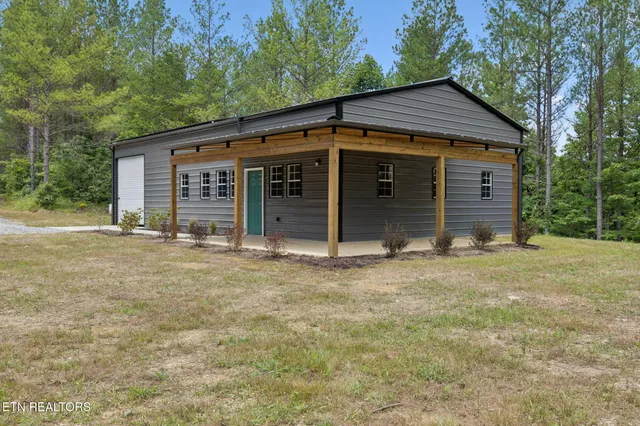 $499,900 | 138 Belle Ridge, Robbins, TN 37852