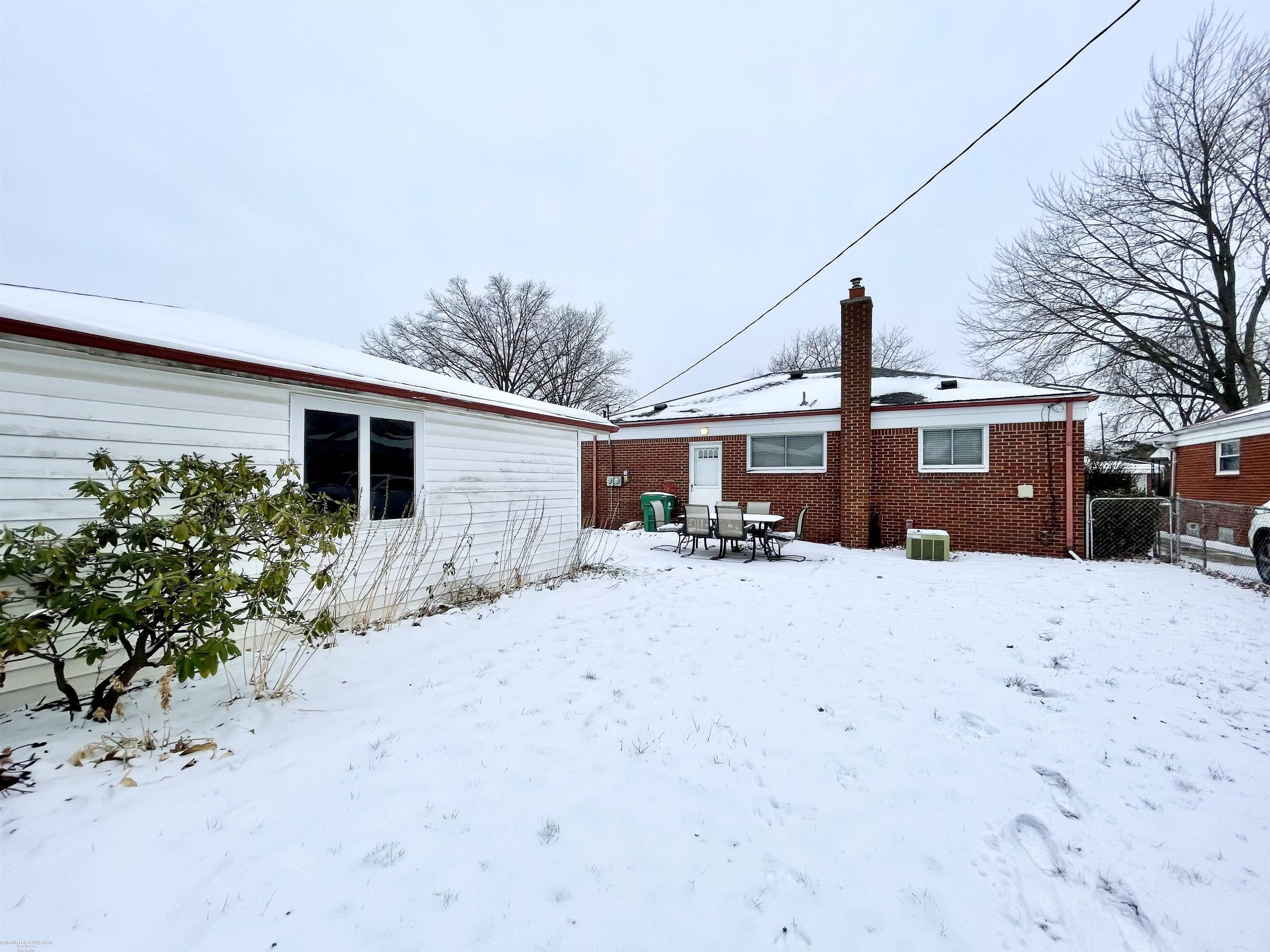 24296 Roxana Avenue Eastpointe, MI 48021 - Photo 22 of 22