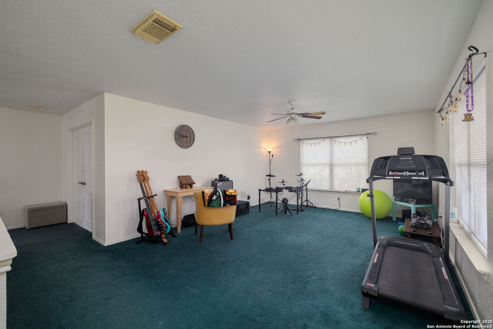 418 Diver San Antonio, TX 78253 - Photo 13 of 24