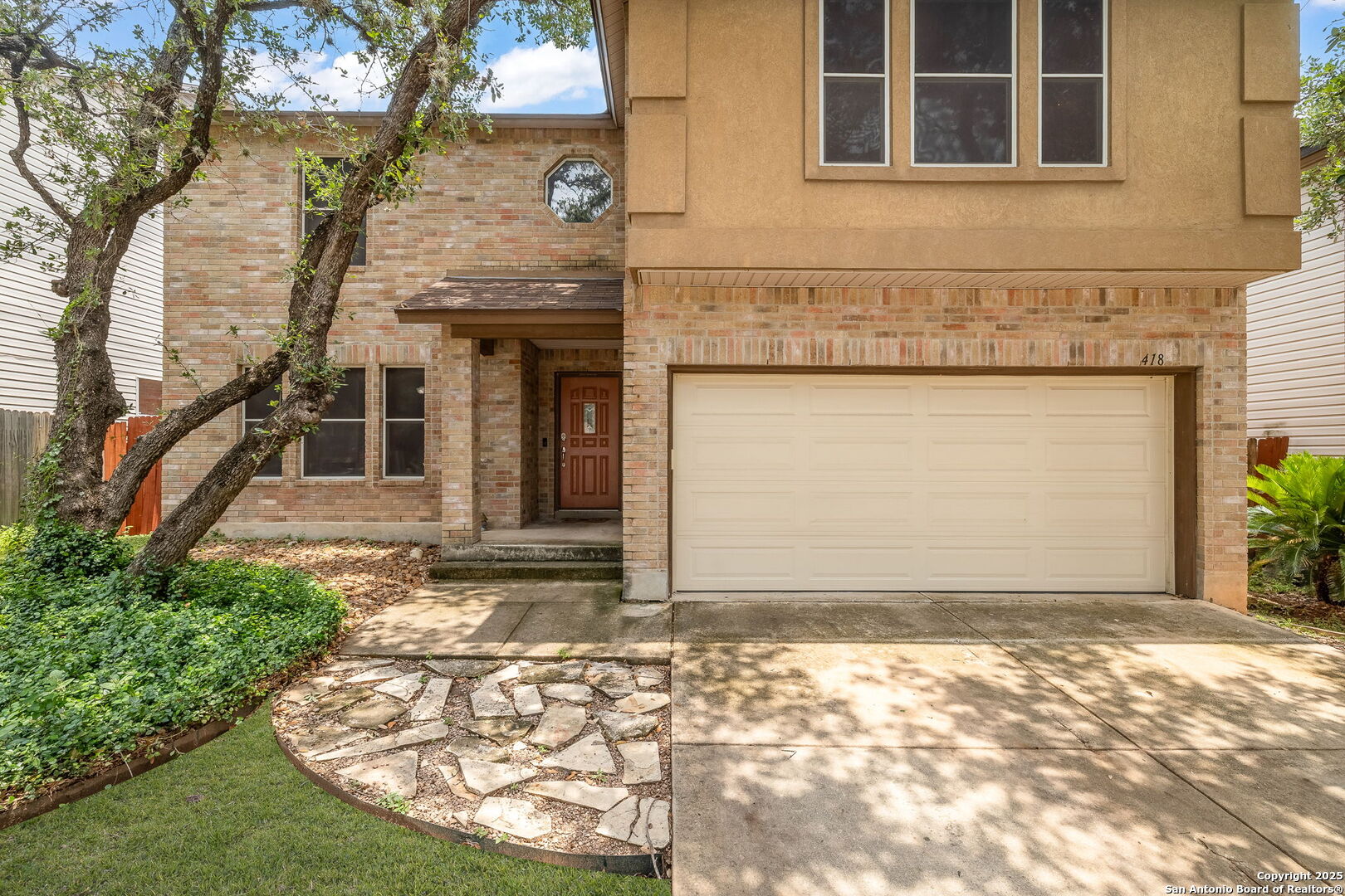 418 Diver San Antonio, TX 78253 - Photo 2 of 24