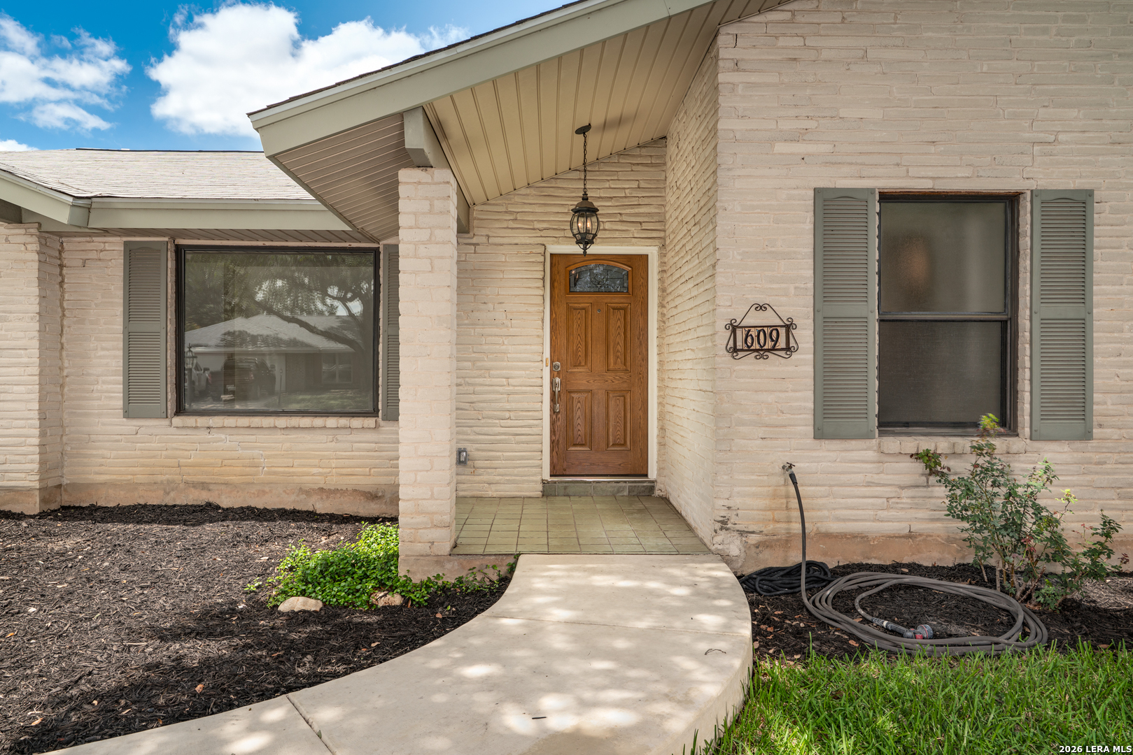 609 Moorside Drive Windcrest, TX 78239 - Photo 3 of 46