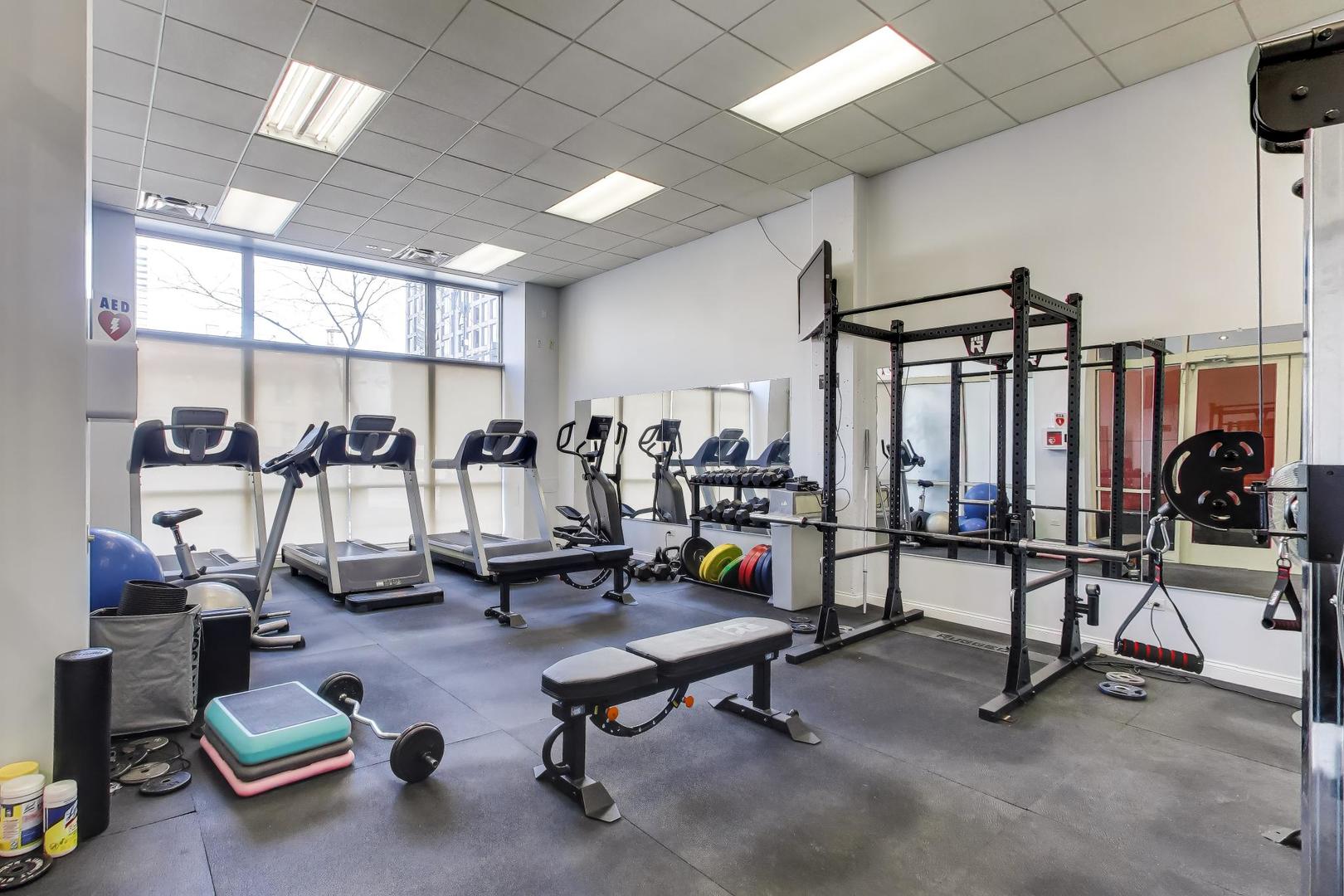 1001 West Madison Street, Unit 606 Chicago, IL 60607 - Photo 21 of 22