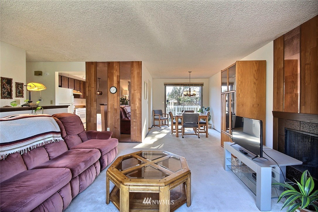1633 Index Avenue Southeast Renton, WA 98058 - Photo 4 of 20 Gallery Image 4