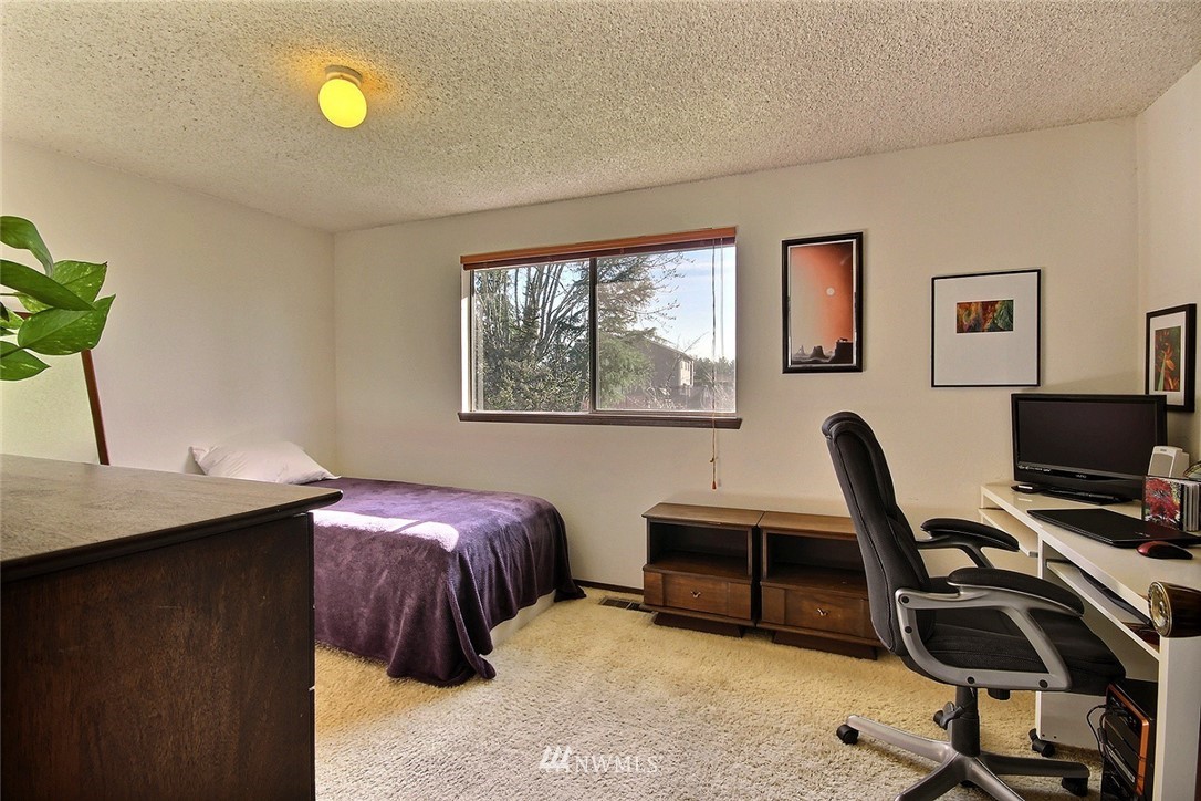 1633 Index Avenue Southeast Renton, WA 98058 - Photo 8 of 20 Gallery Image 8