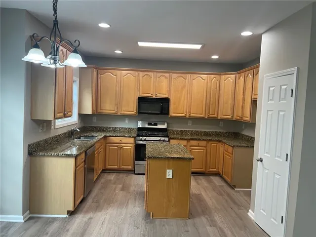 $3,400 | 365 Vinings Vintage Circle Southeast, Mableton, GA 30126