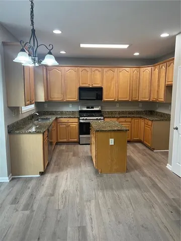 $3,400 | 365 Vinings Vintage Circle Southeast, Mableton, GA 30126